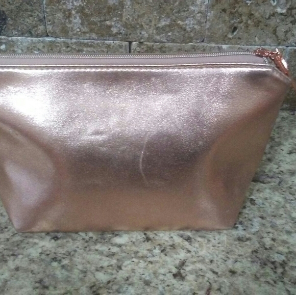 Lancome Make-up Bags (2) - Picture 3 of 7